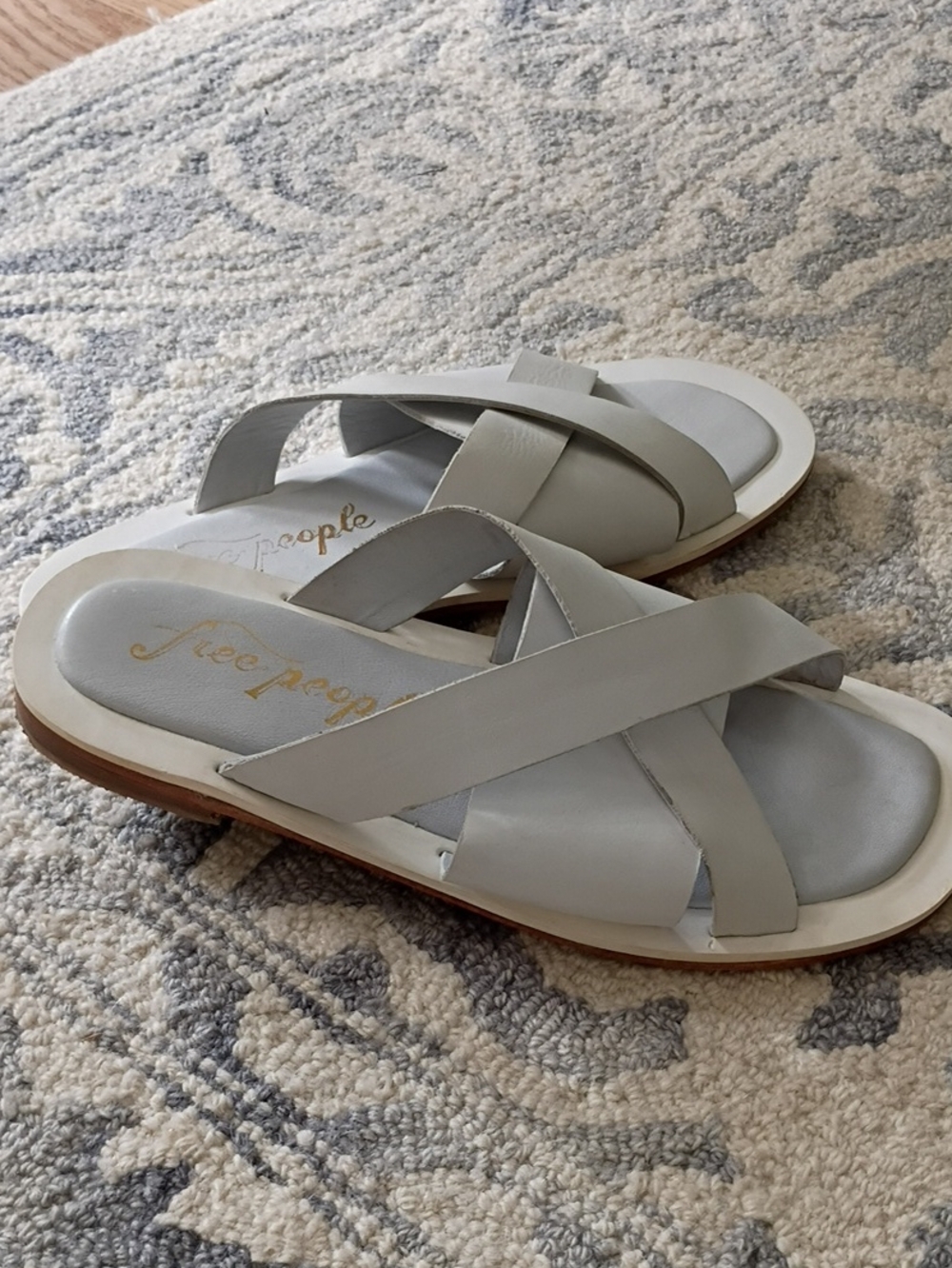 Free People Light Gray/White Crisscross Slide Sandals